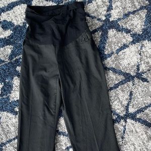 Motherhood maternity pants - sz S